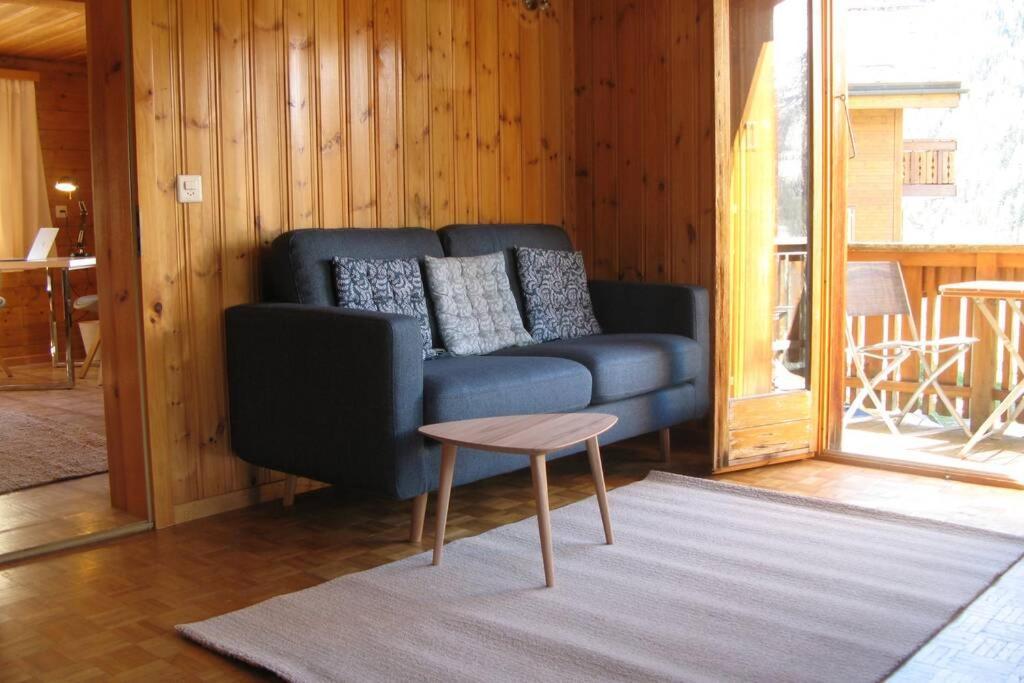 Alpia 26 - Zwei Zimmerwohnung In Traditionellem Walliser Haus Gasenried Kültér fotó